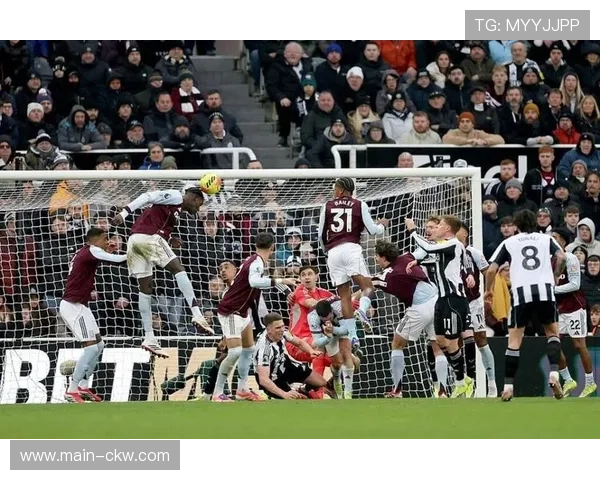 纽卡斯尔VS维拉：罗杰斯VS沃特金斯，中场控制权争夺定胜负