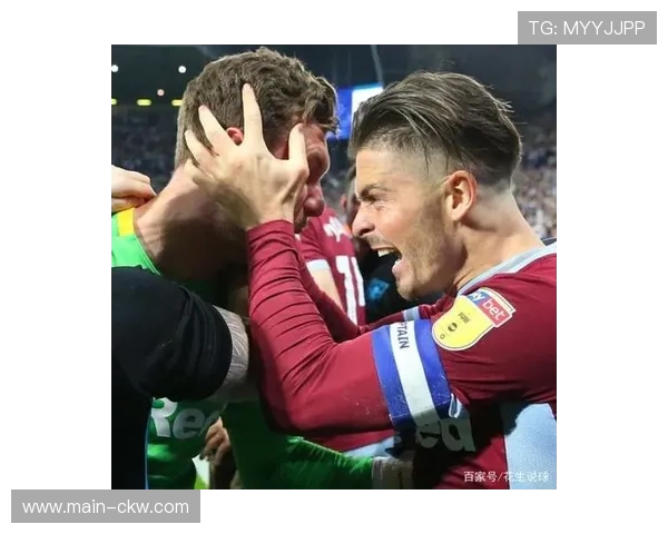 终场哨响,40岁米尔纳拥抱维拉球迷见证历史时刻 终场哨响,40岁米尔纳拥抱维拉球迷见证历史时刻